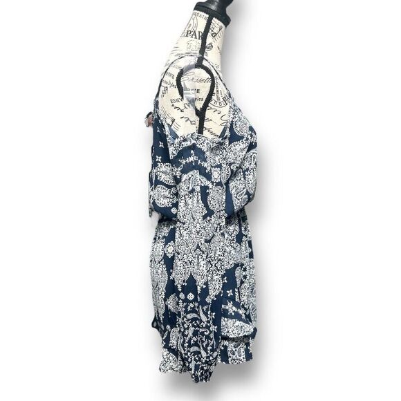 Altar’d State S Navy White Romper Cold Shoulder Floral Boho Festival Ruffle Hem - Picture 2 of 8